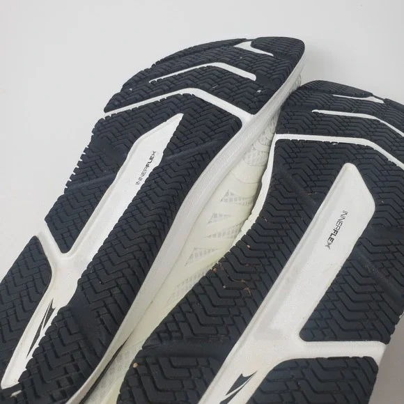 Altra Solstice XT Men's Size 12 White Mesh Training Running Sneakers Shoes.